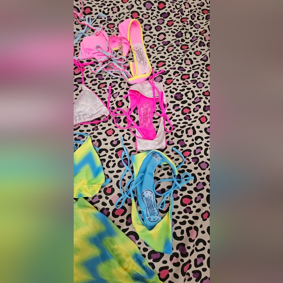 Bikini set - Picture 2 of 2